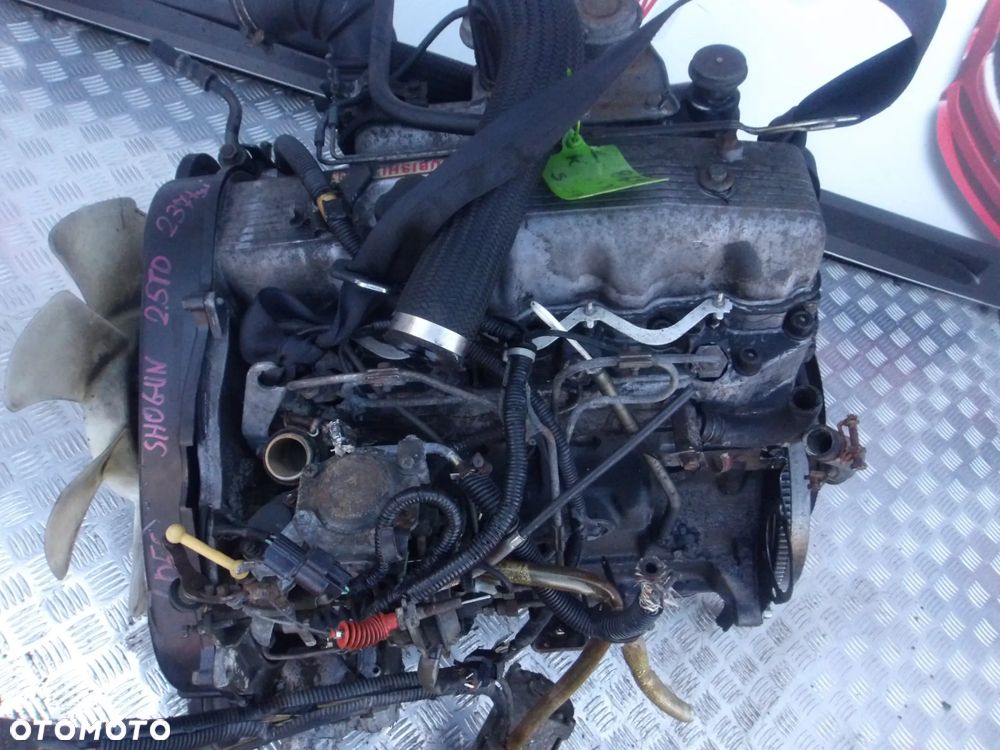 SILNIK KOMPLETNY MITSUBISHI PAJERO 2.5 TD 4D56 237 TYS - 2