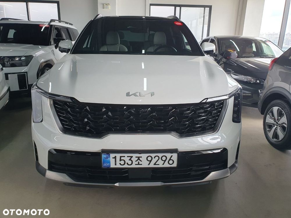 Kia Sorento - 4