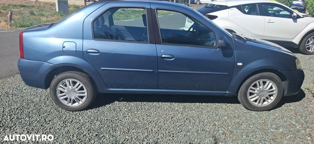Dacia Logan 1.6 16V MPI Prestige - 1