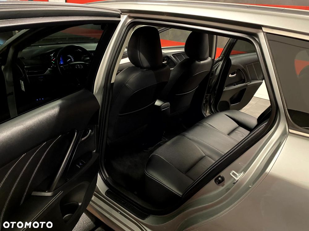 Toyota Avensis Touring Sports 1.8 Executive - 18