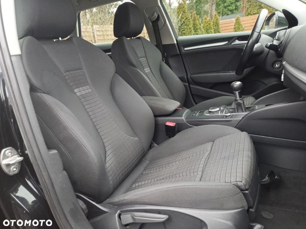 Audi A3 Sportback - 12