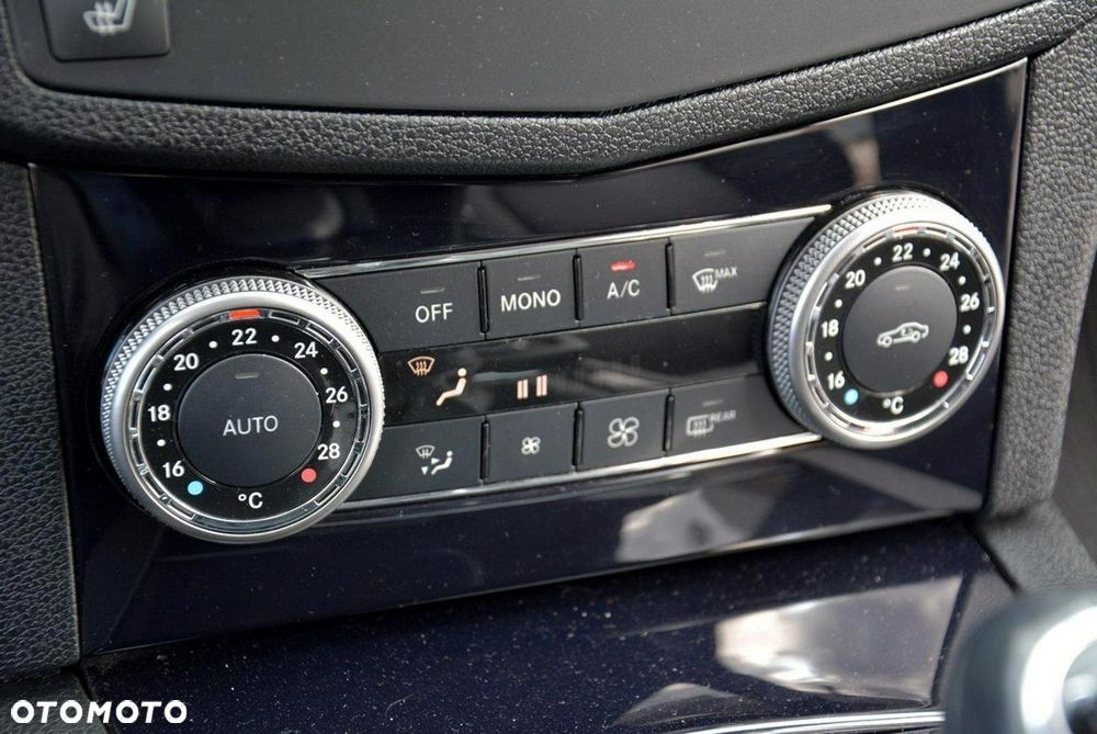 Mercedes-Benz Klasa C 180 Kompressor Elegance - 33