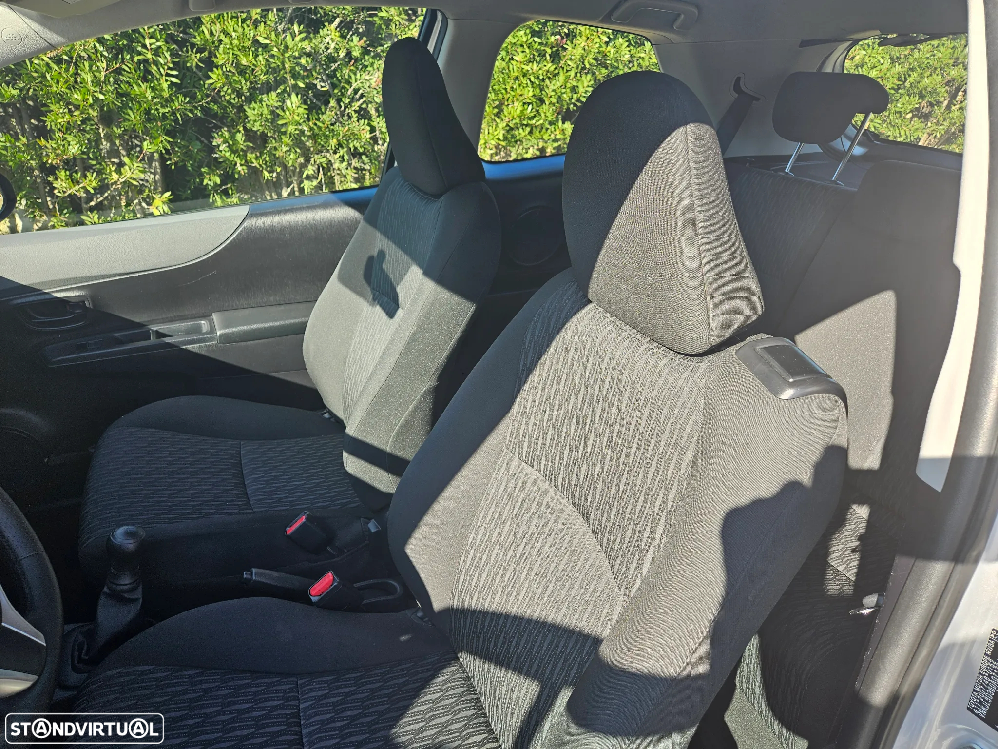 Toyota Yaris 1.0 VVT-i ACtive+AC - 12