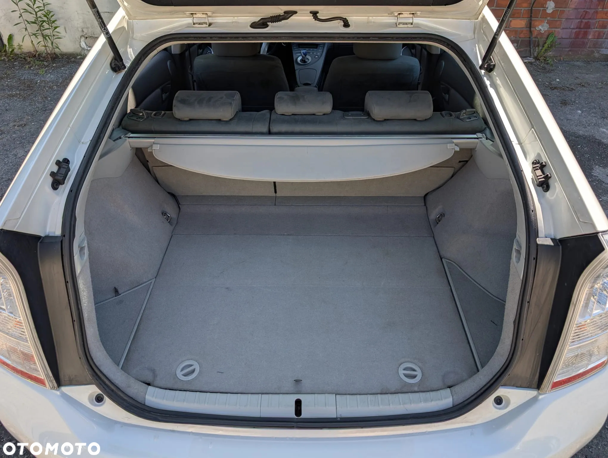 Toyota Prius - 8