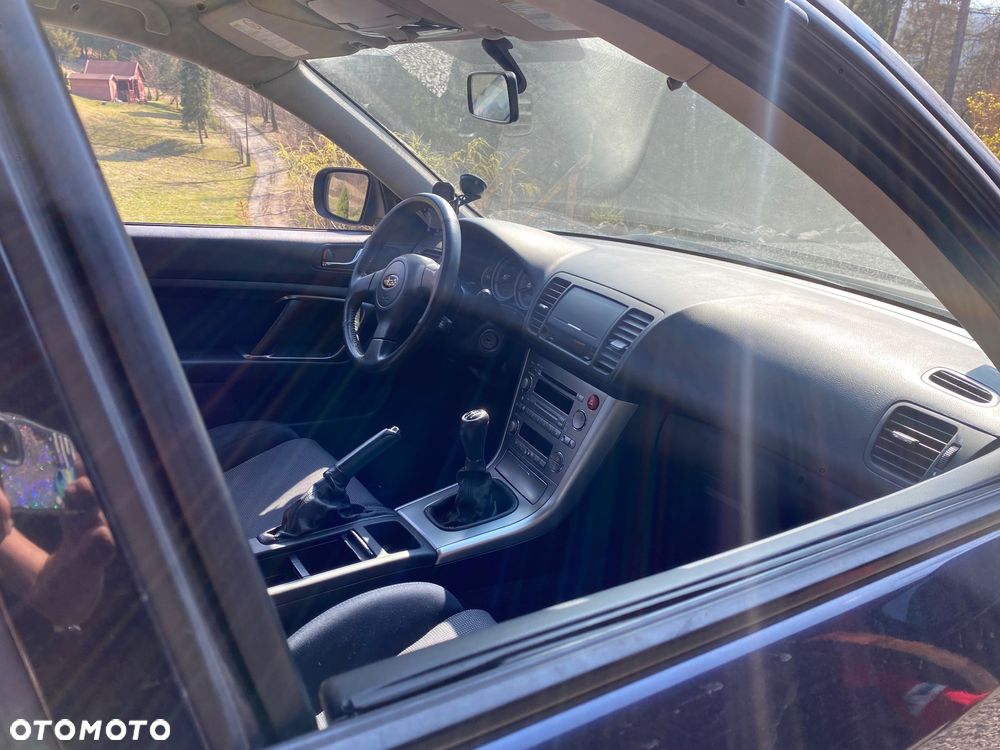 Subaru Legacy - 14