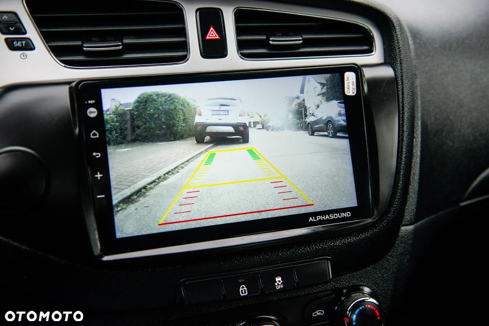 Kia Ceed 1.4 CVVT Vision - 24