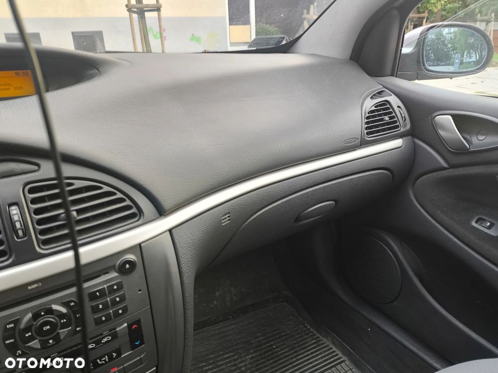 Citroën C5 2.0 HDi Confort - 7