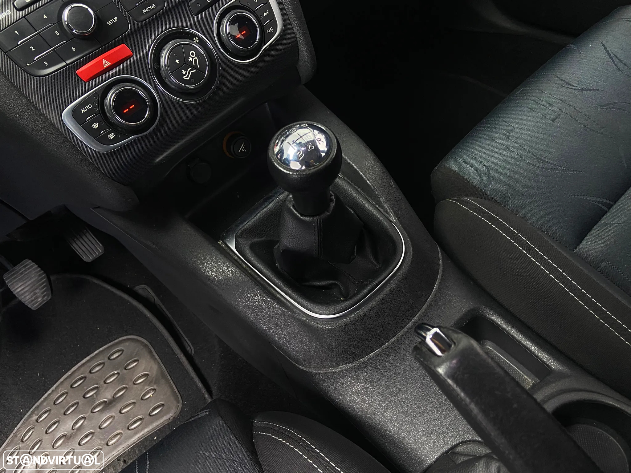 Citroën C4 1.6 HDi Collection - 20