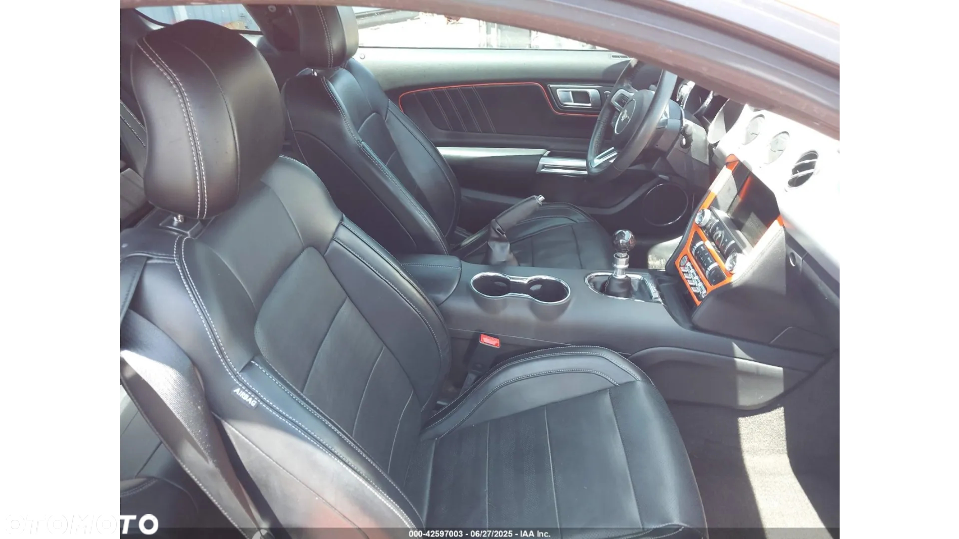 Ford Mustang - 9