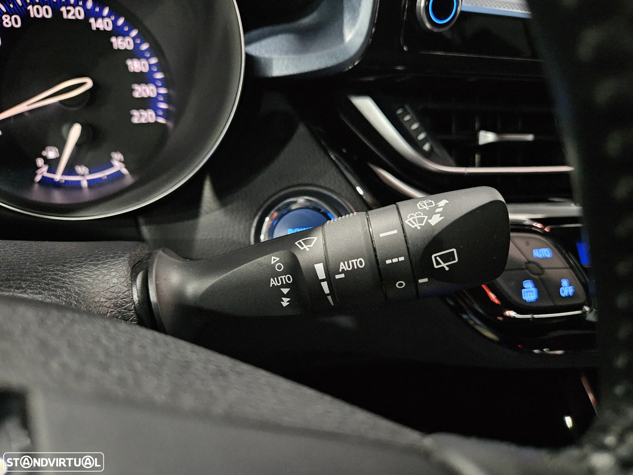 Toyota C-HR 1.8 Hybrid Exclusive+P.Luxury - 19