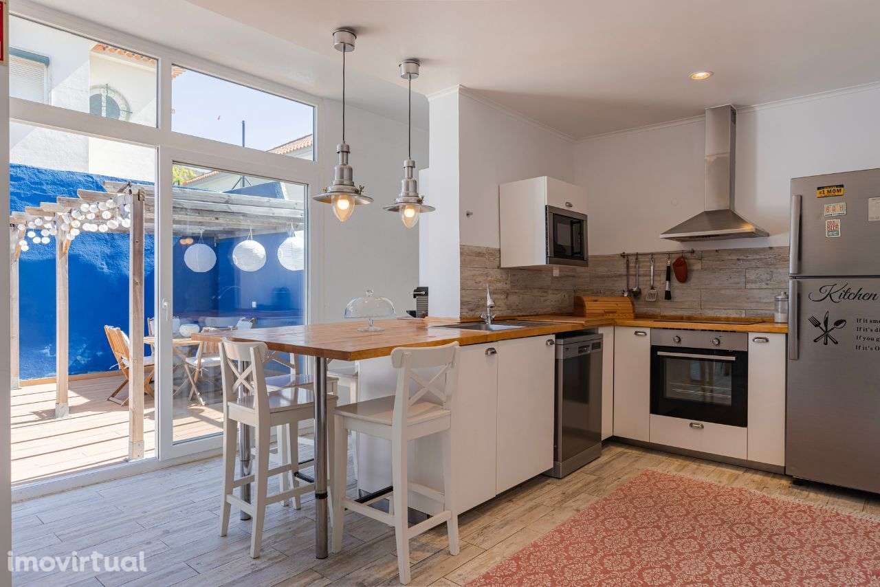 Oportunidade de Negócio! Hostel com 2 licenças de AL - Costa Caparica - Grande imagem: 3/25