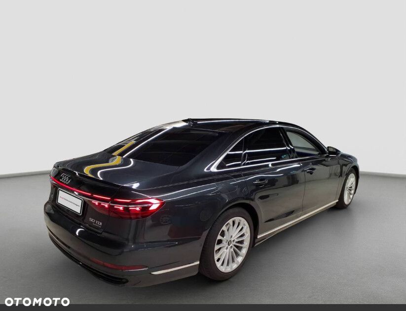 Audi A8 - 5