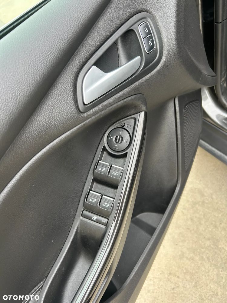 Ford Focus 2.0 TDCi Titanium ASS PowerShift - 14