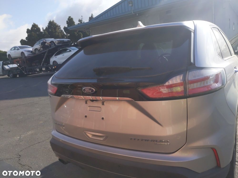Ford Edge - 38