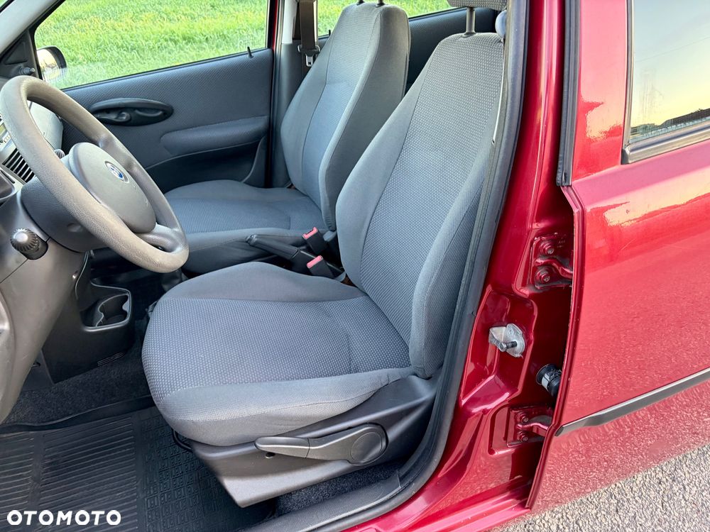 Fiat Punto 1.2 8V Active Premius - 23