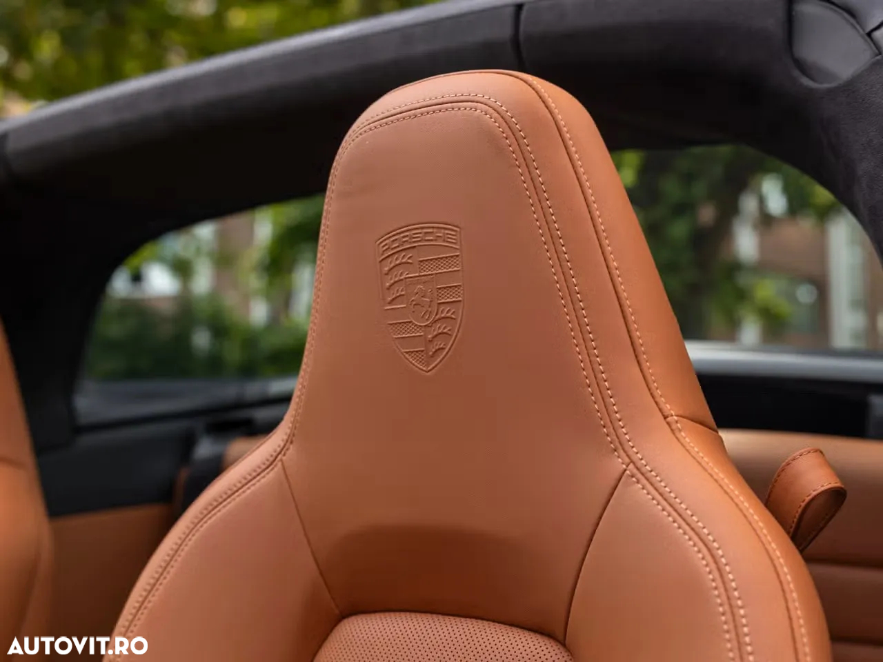 Porsche 911 Targa 4 GTS PDK - 17