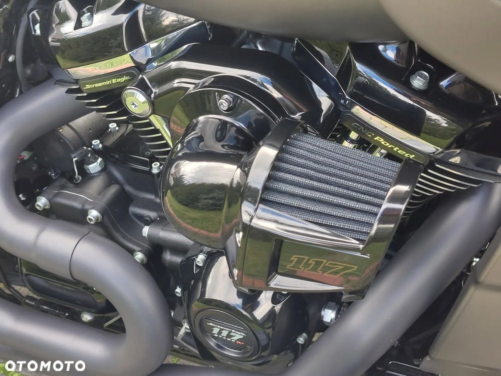 Harley-Davidson Touring Road Glide - 9