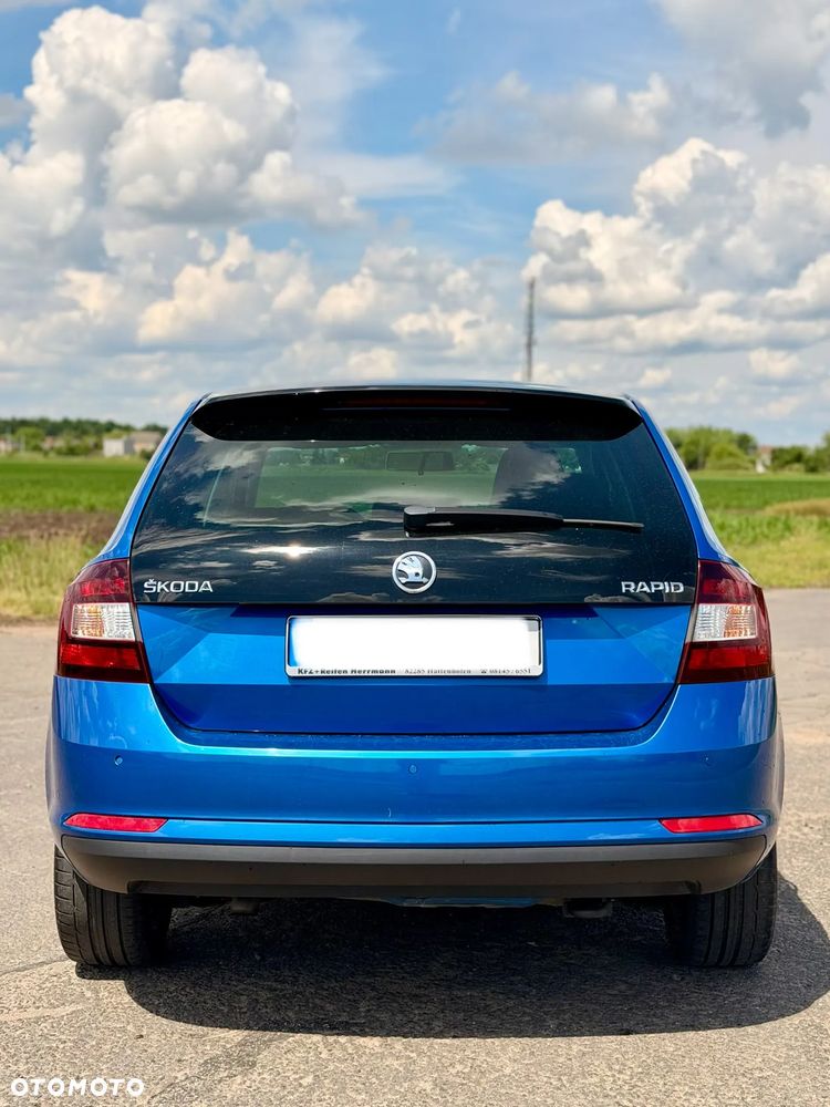 Skoda RAPID 1.6 TDI DPF Style Plus - 12