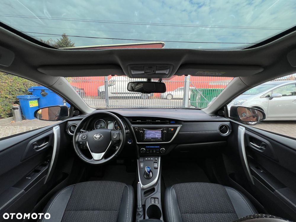 Toyota Auris 1.8 HSD Luna - 24