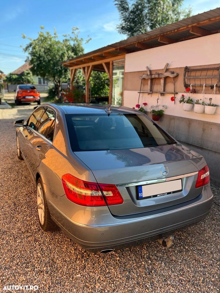 Mercedes-Benz E - 4
