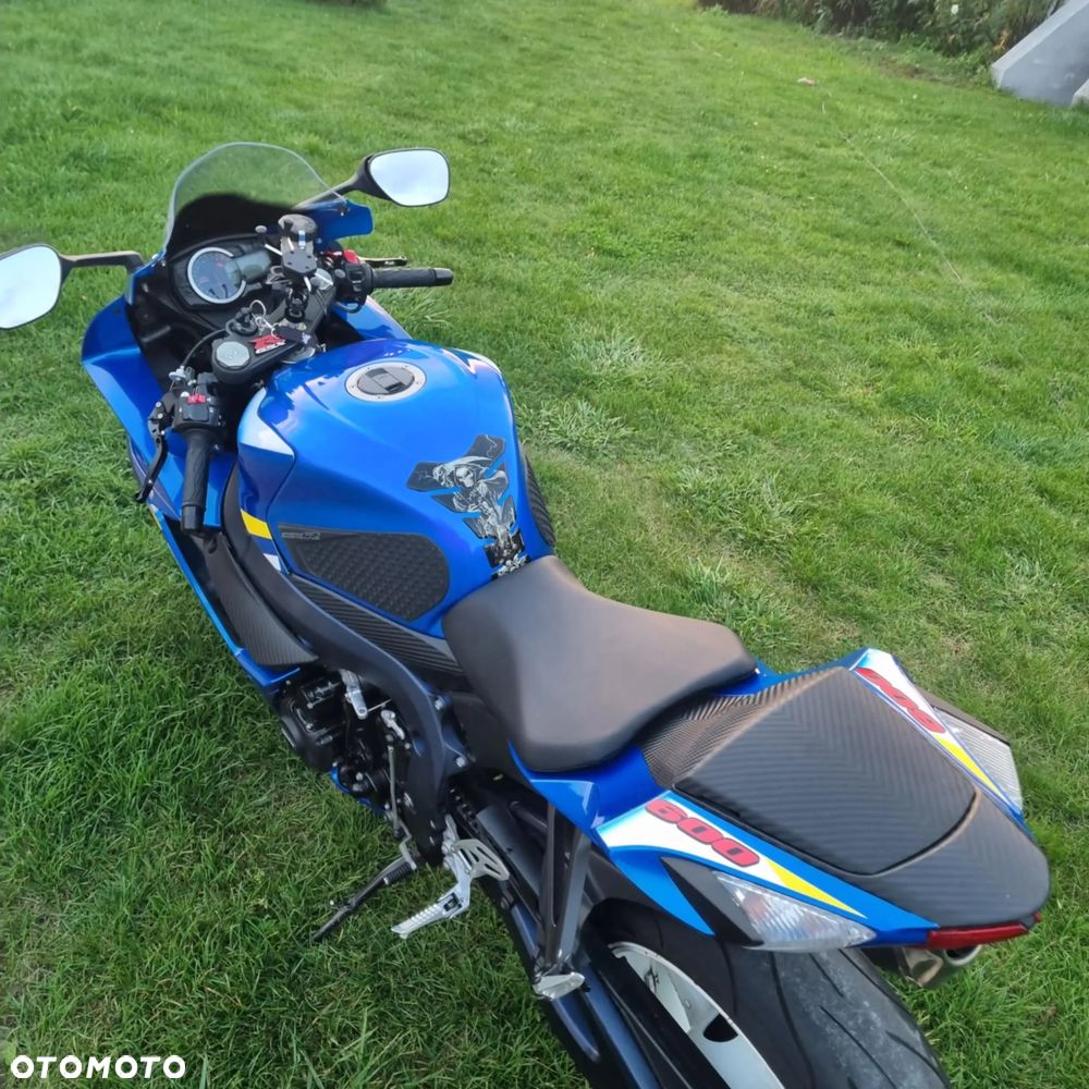 Suzuki GSX-R - 3
