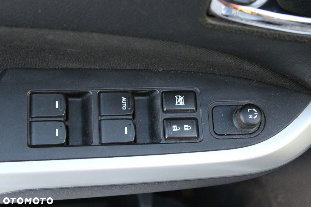Suzuki Vitara - 18