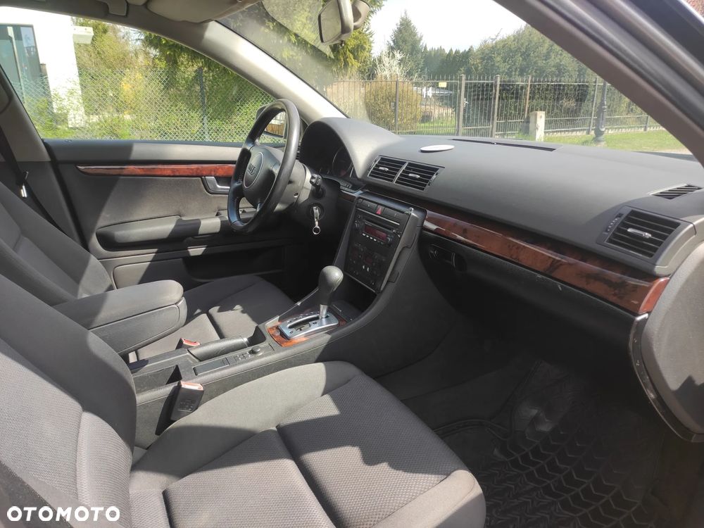 Audi A4 Avant - 31