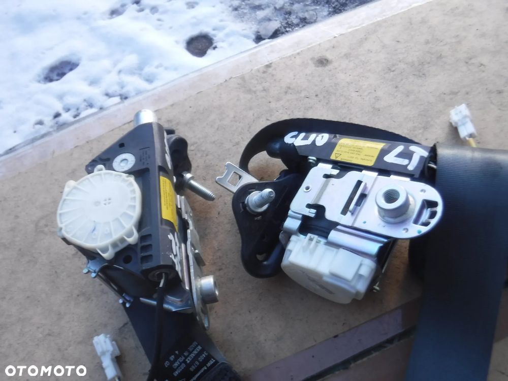 Renault Clio III 3 pas pasy bezpieczenstwa tyl kombi - 1