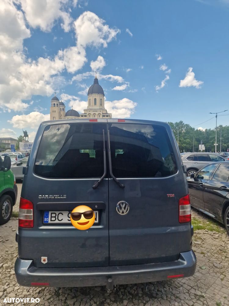 Volkswagen Caravelle - 8