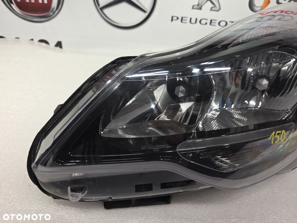 OPEL CORSA D LIFT 11-14 LEWA LAMPA PRZEDNIA PRZÓD , ŁADNA , CIEMNA , BARDZO ŁADNA , NR AUKCJI LPP150 - 3