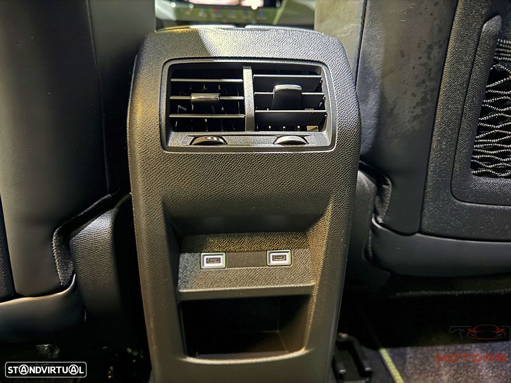 Peugeot 408 1.6 Hybrid GT e-EAT8 - 38