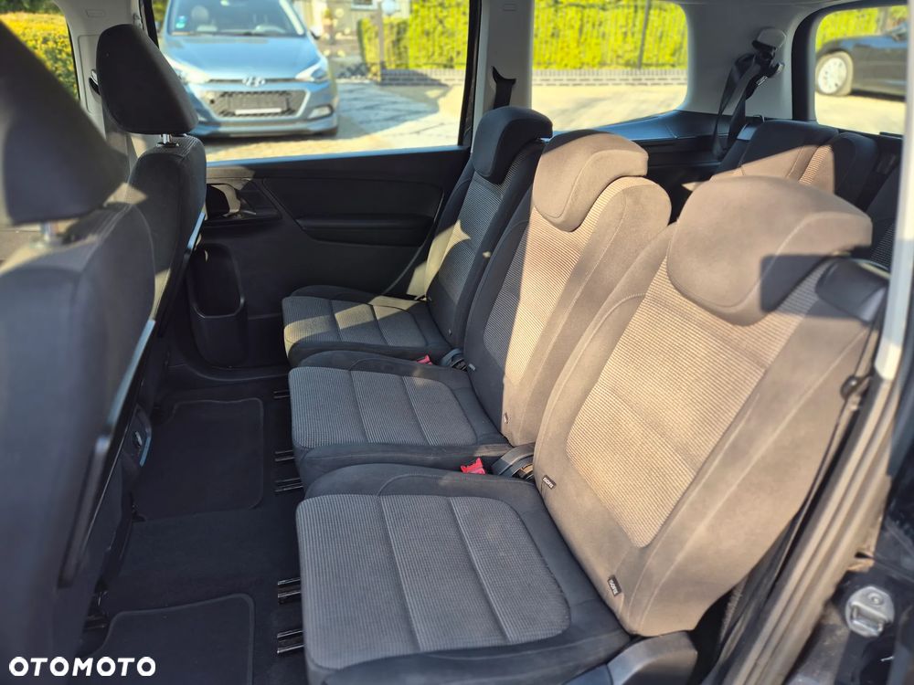 Volkswagen Sharan 2.0 TDI Comfortline DSG - 12