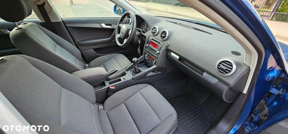 Audi A3 Sportback 1.6 Attraction - 23