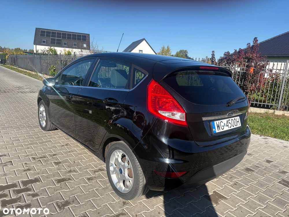 Ford Fiesta 1.25 Titanium EU5 - 4