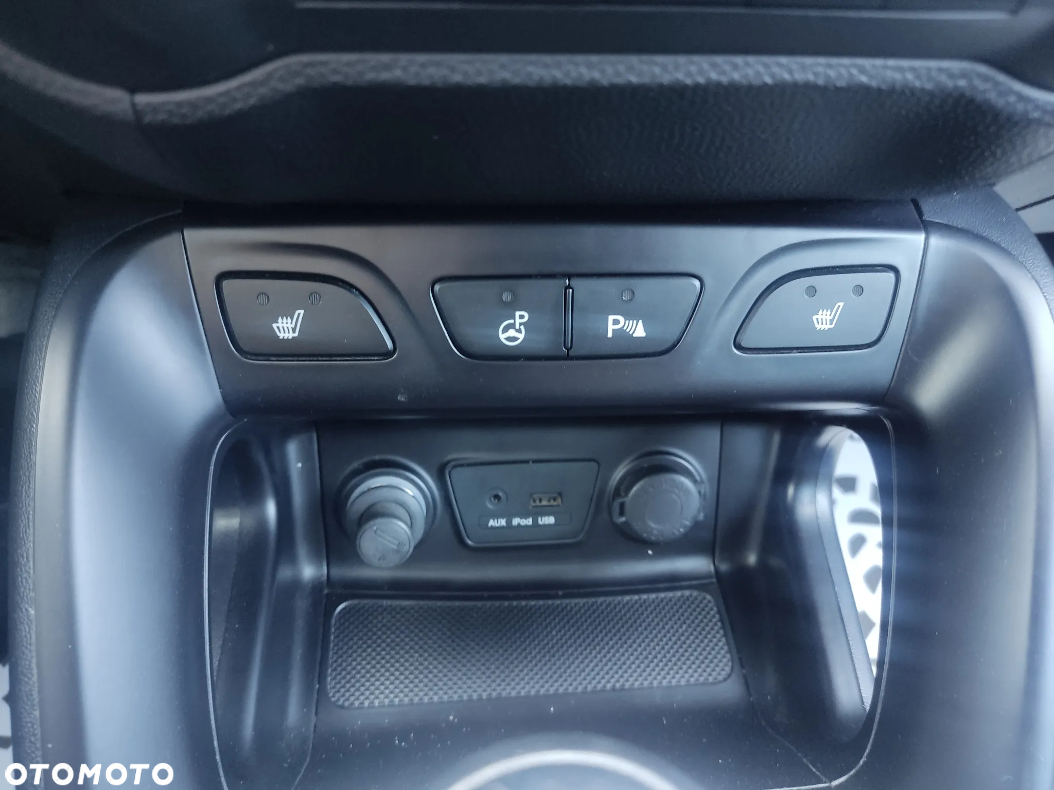 Hyundai ix35 1.7 CRDi 2WD blue Comfort - 37