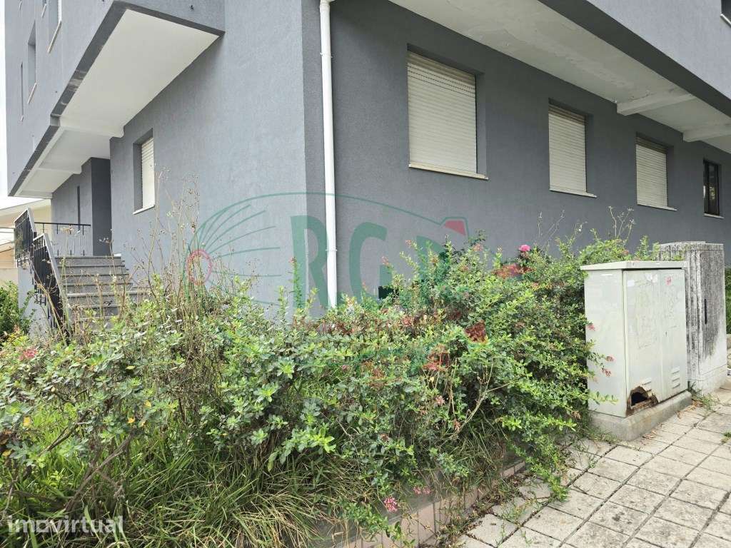 Apartamento T2 à Zona Industrial Portelinha - Grande imagem: 3/12