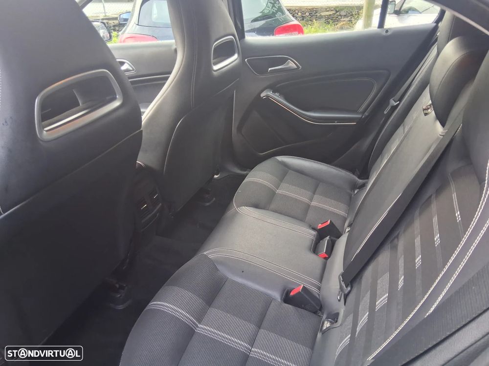 Mercedes-Benz GLA 180 CDI Urban - 7