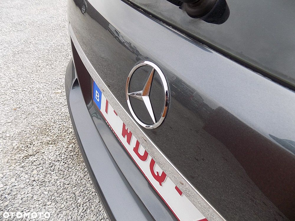 Mercedes-Benz Klasa C 200 CDI DPF (BlueEFFICIENCY) - 27