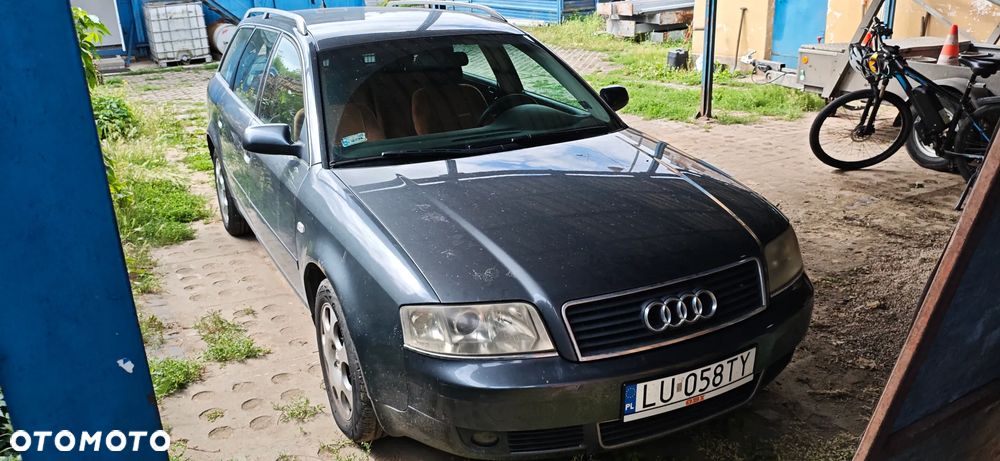 Audi A6 Avant - 1