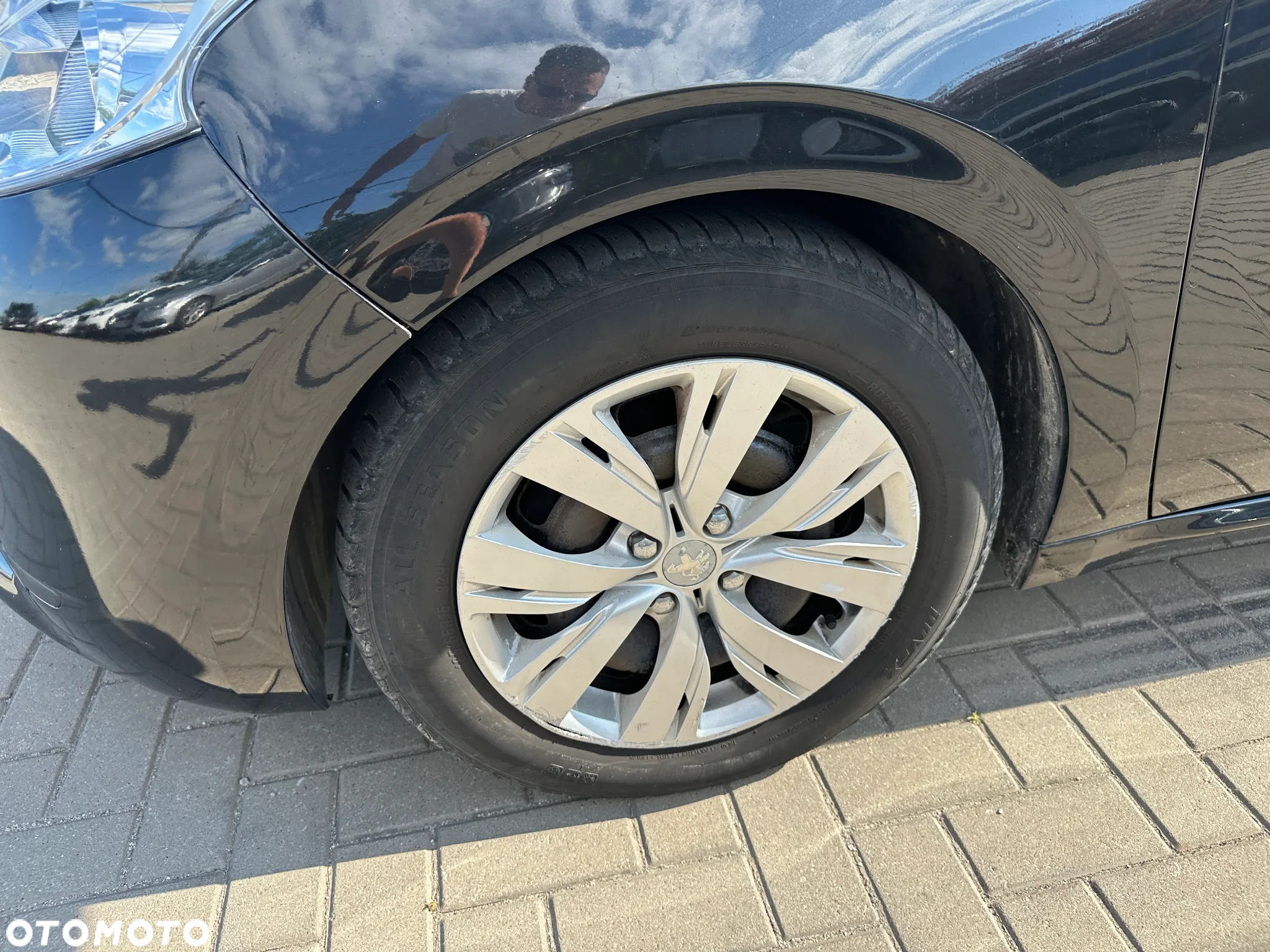 Peugeot 208 - 28