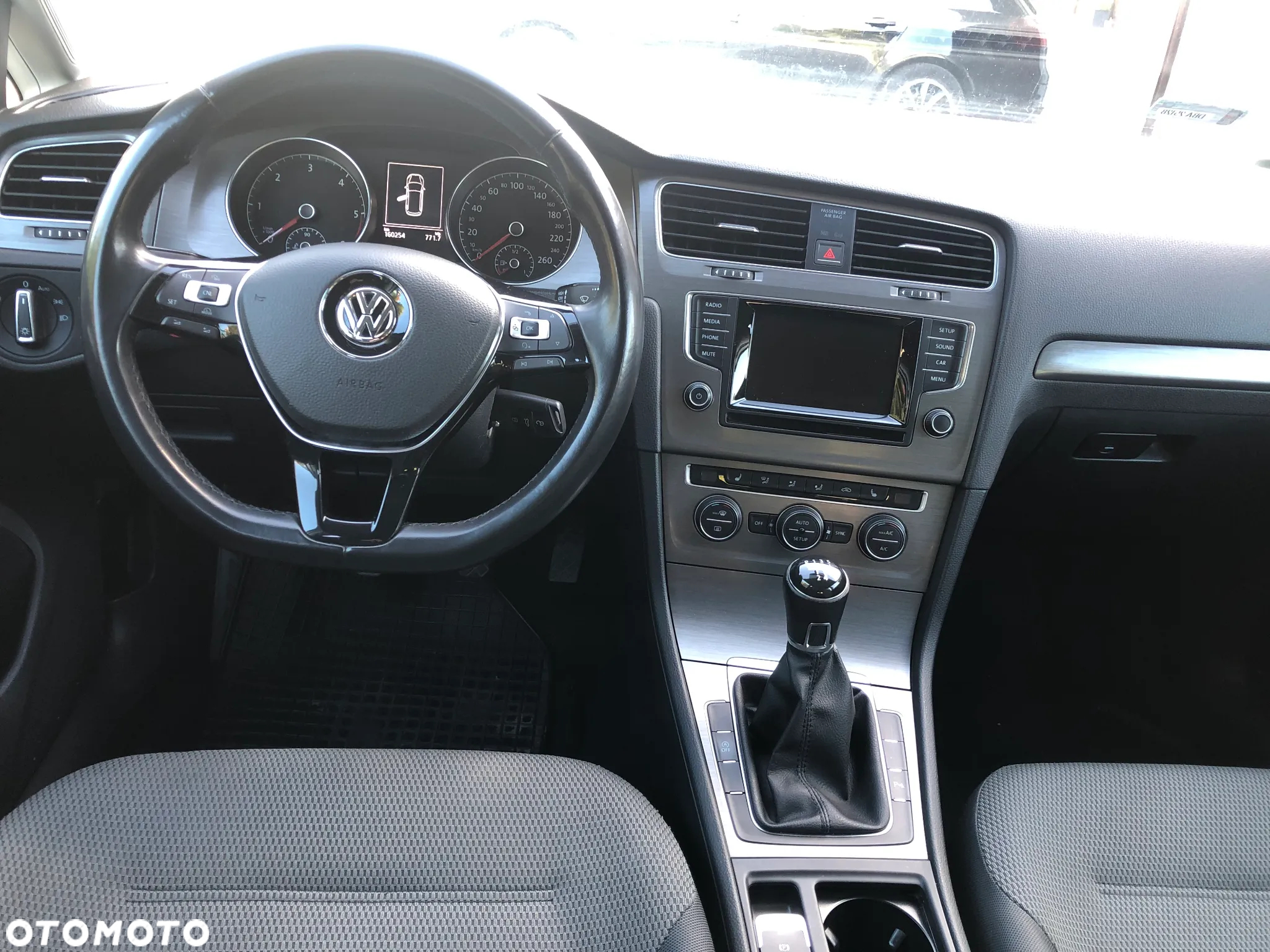 Volkswagen Golf 1.6 BlueTDI Trendline - 15