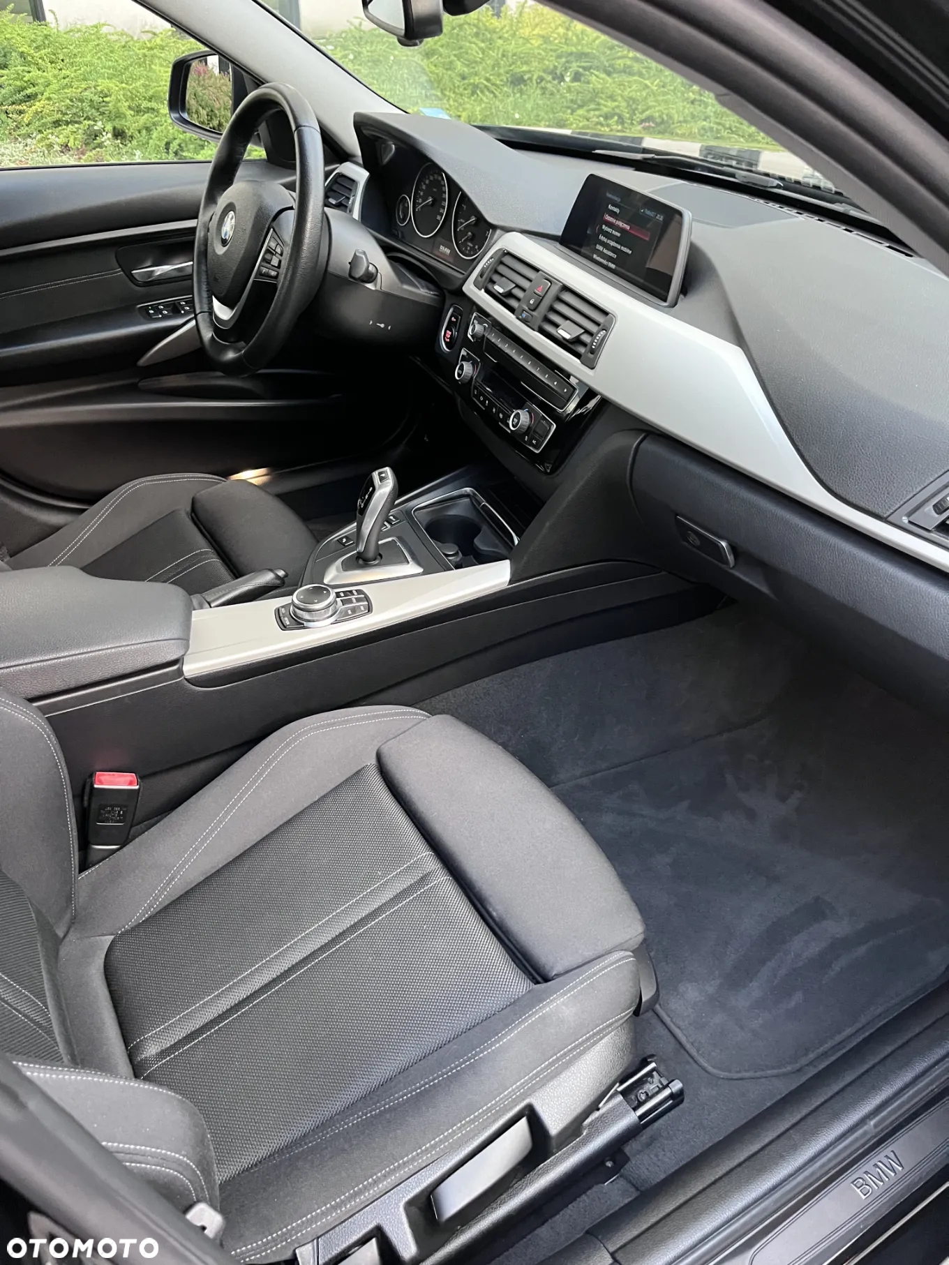 BMW Seria 3 318i - 8