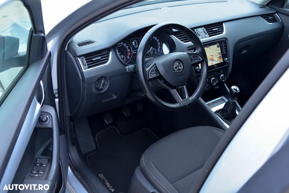 Skoda Octavia 1.6 TDI Active - 10