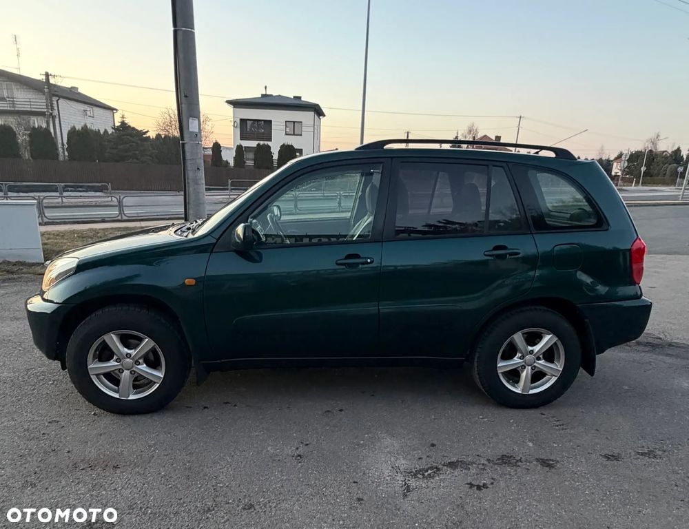 Toyota RAV4 1.8 VVT-i Luna 2WD - 1