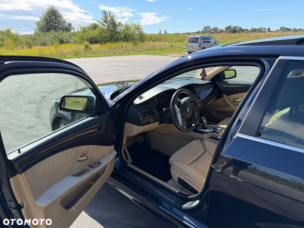 BMW Seria 5 530i - 10