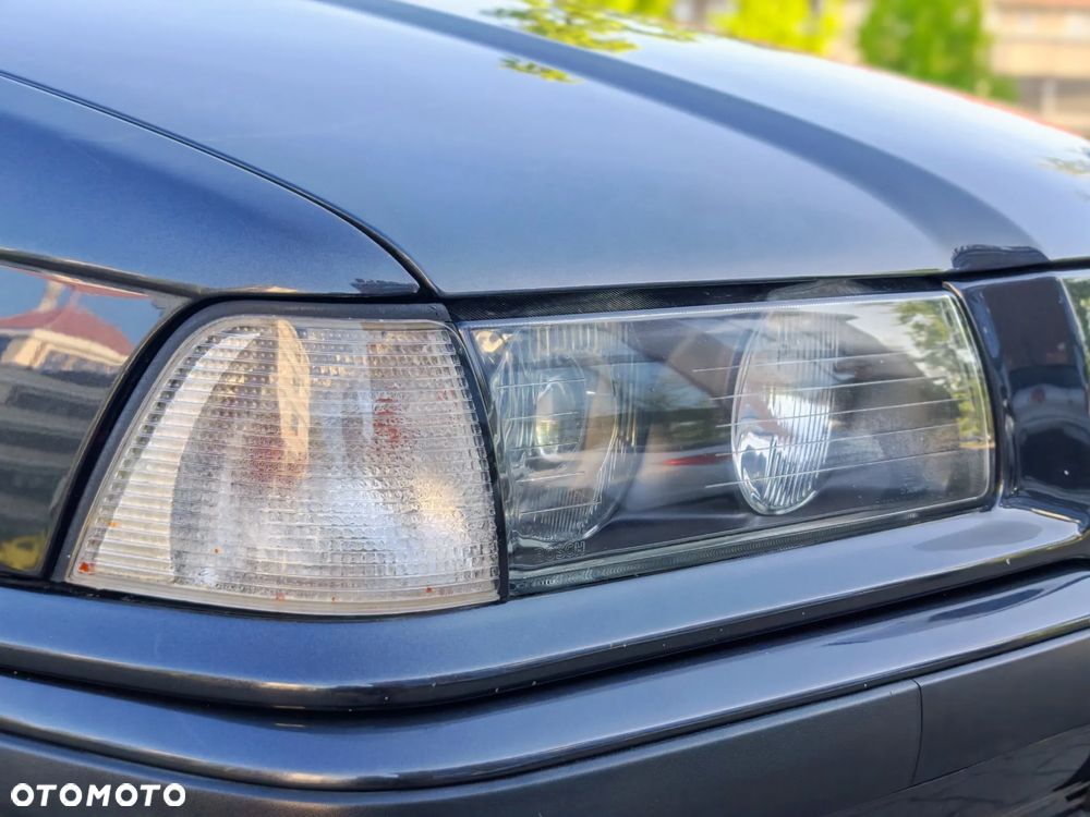 BMW Seria 3 320i - 10