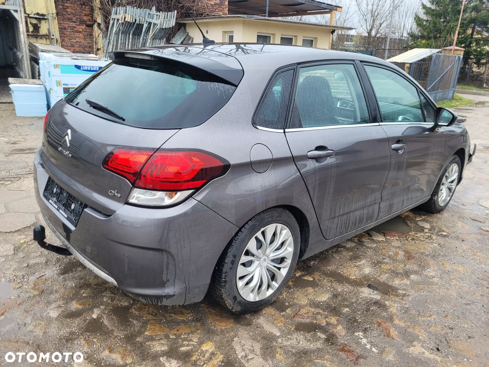 Citroën C4 BlueHDi 100 Selection - 4