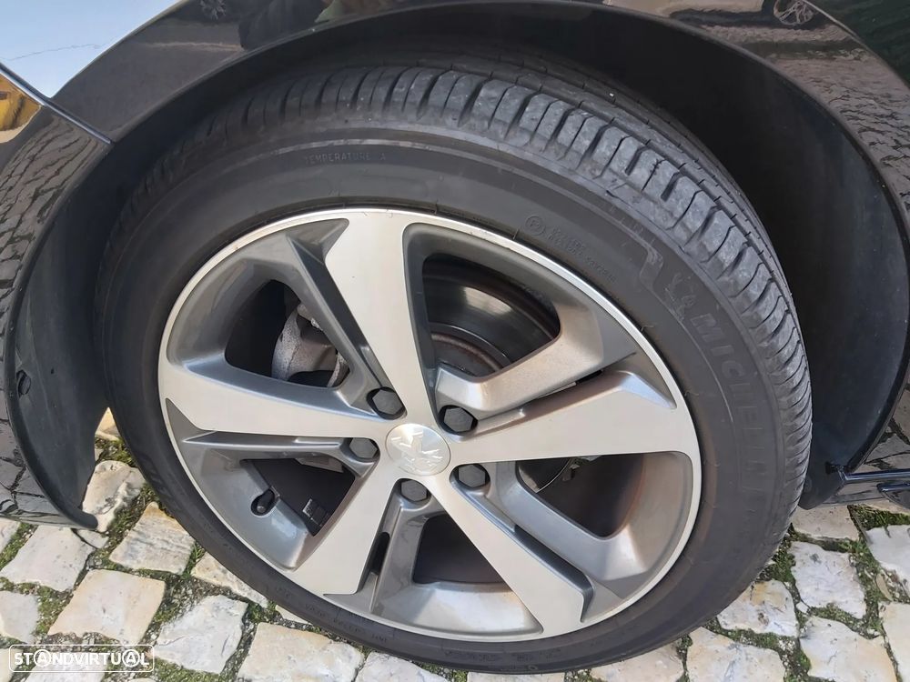 Peugeot 308 SW 1.5 BlueHDi GT Line EAT8 - 14