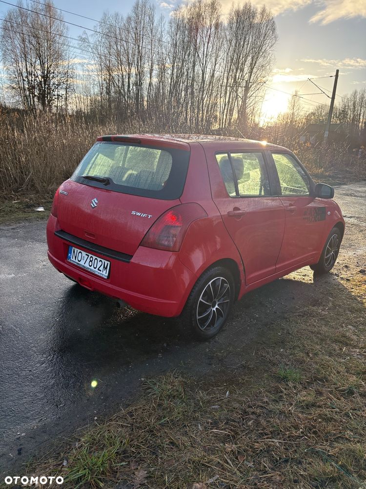 Suzuki Swift - 5