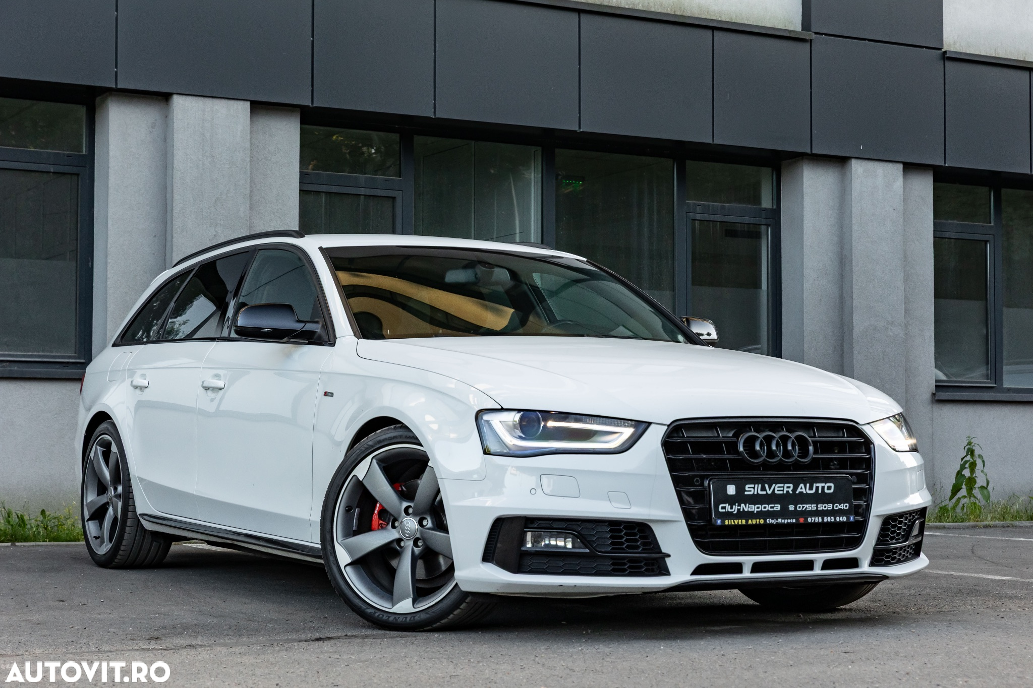 Audi A4 Avant 40 TDI S tronic S line - 27